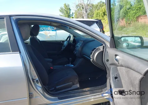 2010 Nissan Altima 2.5 S z USA, uszkodzony, nr VIN 1N4AL2AP3AN524286